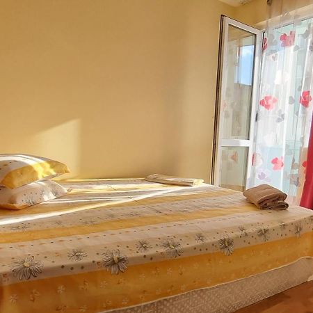Chaika Sea Apartment Βάρνα Εξωτερικό φωτογραφία